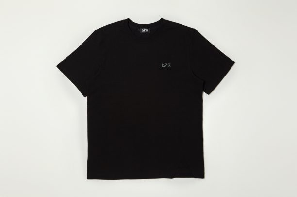 BLACK_T_SHIRT_01